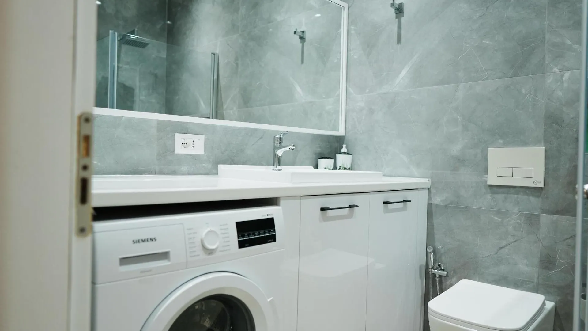 Luxury Apartment At Saranda Port 0*,  Albanie
