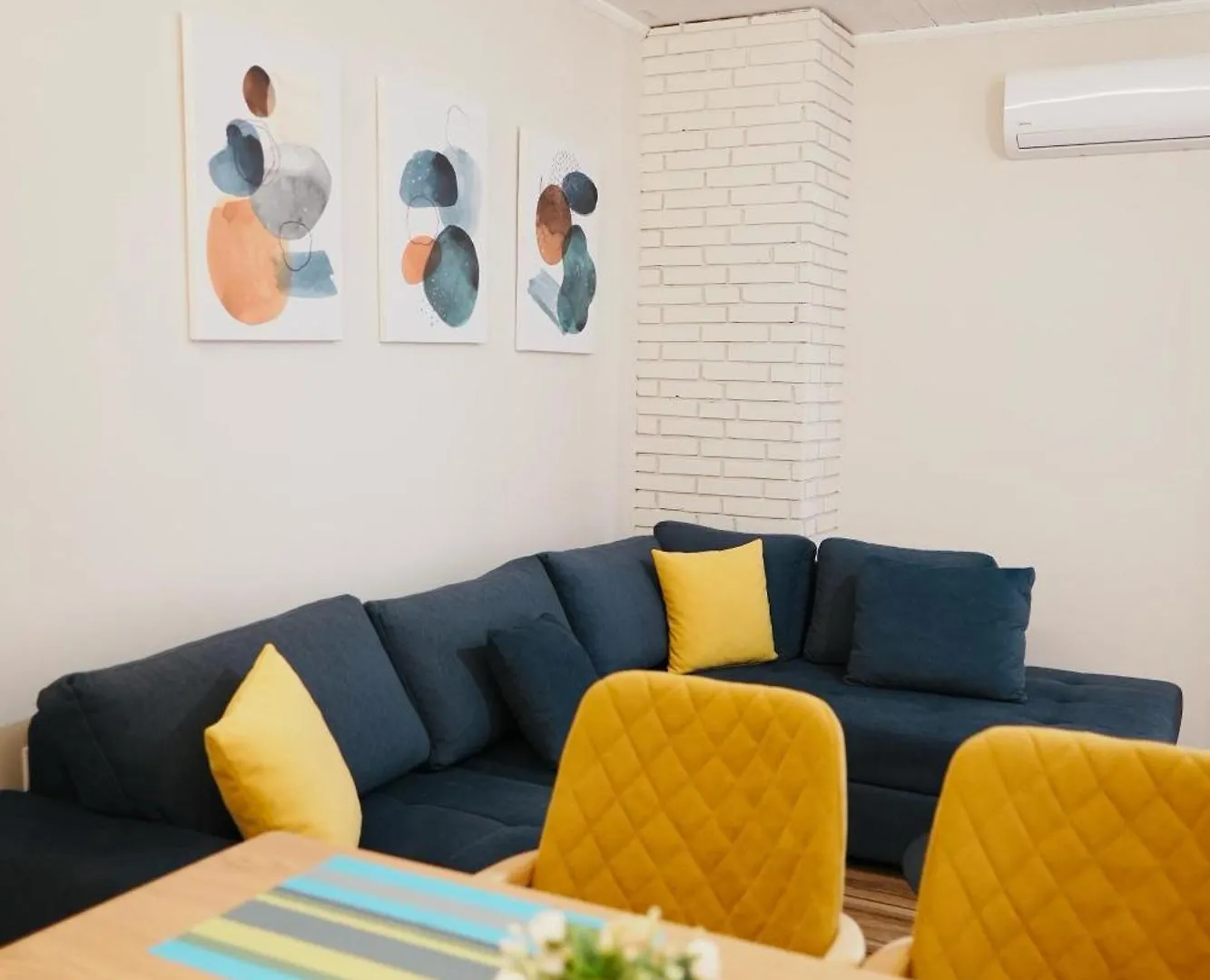 Luxury Apartment At Saranda Port
